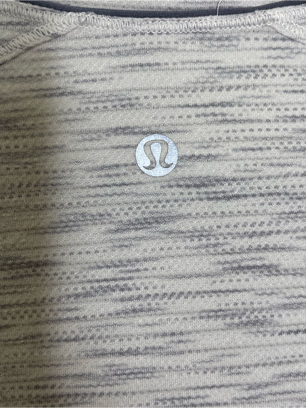 Lululemon Gray Space Dye Performance Running Tee Estimated Size 10 - Picture 4 of 7